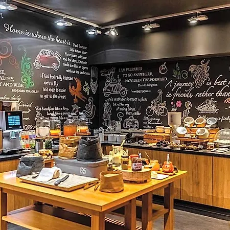 Szálloda Pentahotel Paris Charles De Gaulle 4*